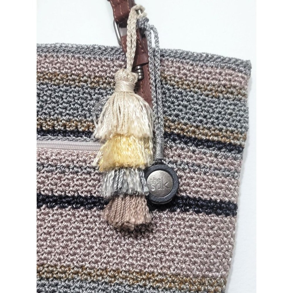 THE SAK Silverwood Crochet Shoreline Bucket Hobo Bag Multicolor Striped 15x13 - Picture 4 of 10